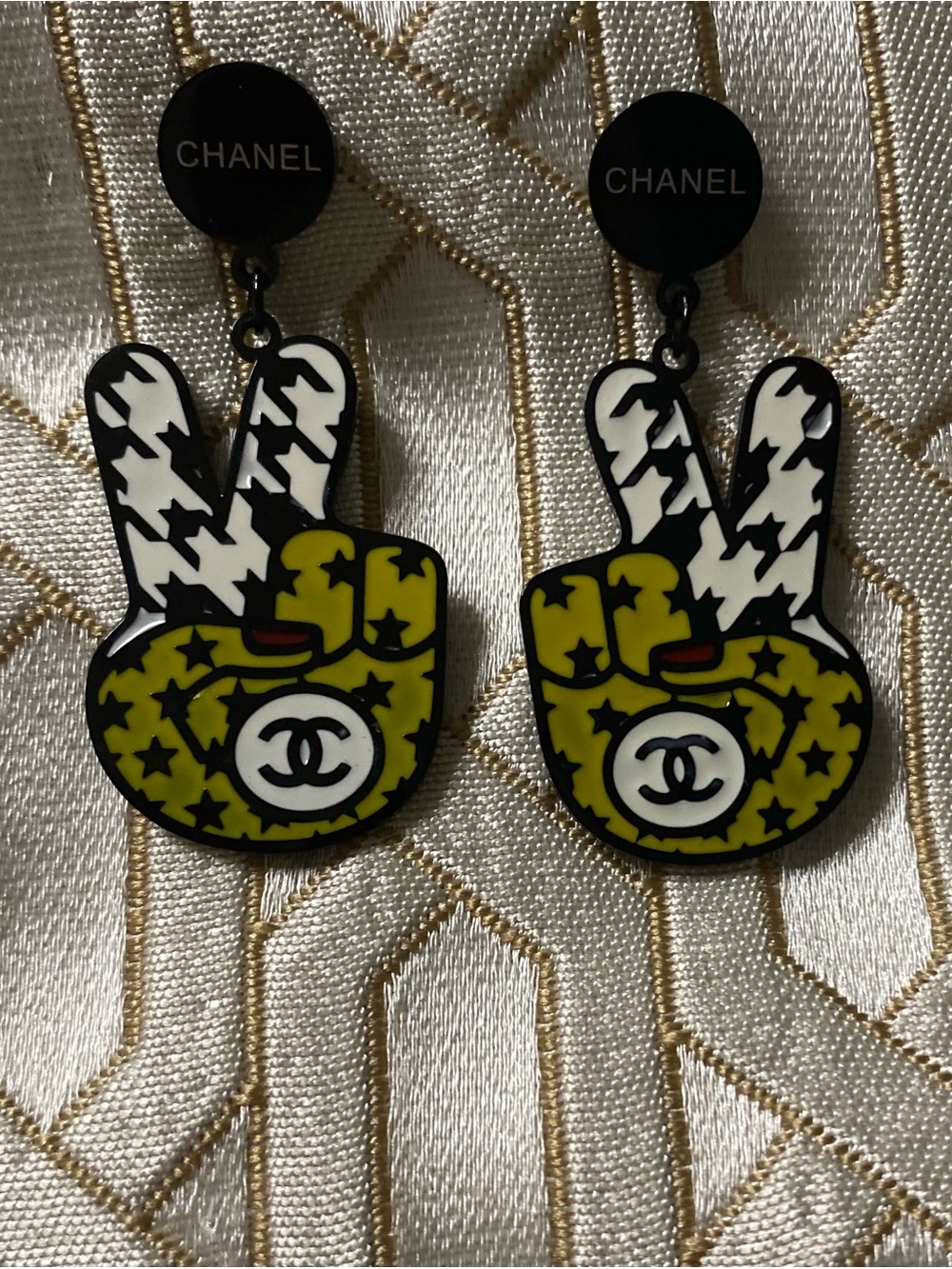 ChaneI ✌🏻 Peace Sign Earrings Multicolor Retro / Fun